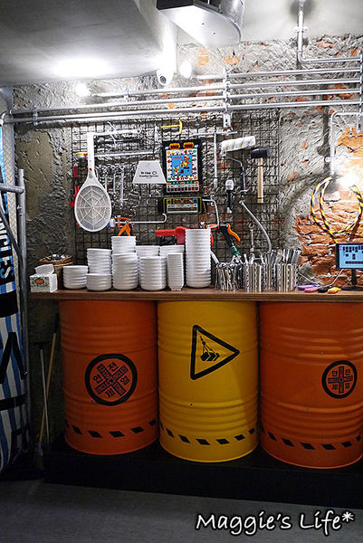 UNCLES TAIWAN:台北東區美食。捷運國父紀念館【魷魚大叔UNCLES TAIWAN火熖炒年糕專賣店】地表最強會牽絲的魷魚◆韓式居食屋。韓式料理。韓國美食