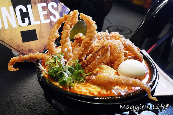 UNCLES TAIWAN:台北東區美食。捷運國父紀念館【魷魚大叔UNCLES TAIWAN火熖炒年糕專賣店】地表最強會牽絲的魷魚◆韓式居食屋。韓式料理。韓國美食