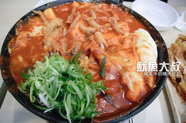 UNCLES 魷魚大叔：【台北東區|魷魚大叔】起士炸物控必吃 花都開好了絕讚好吃炸魷魚起司年糕鍋