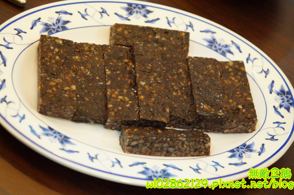 食紳枸尾雞：【台南-北區】養生x雞火鍋...豬油麵線/埔里香菇/鴕鳥肉/無基改豆腐《食紳枸尾雞》