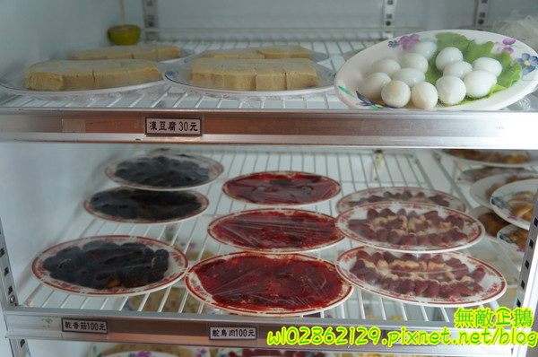 食紳枸尾雞：【台南-北區】養生x雞火鍋...豬油麵線/埔里香菇/鴕鳥肉/無基改豆腐《食紳枸尾雞》