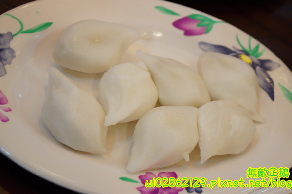 食紳枸尾雞：【台南-北區】養生x雞火鍋...豬油麵線/埔里香菇/鴕鳥肉/無基改豆腐《食紳枸尾雞》