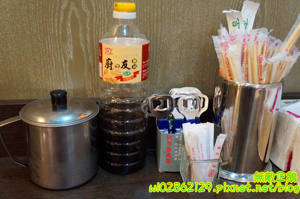 食紳枸尾雞：【台南-北區】養生x雞火鍋...豬油麵線/埔里香菇/鴕鳥肉/無基改豆腐《食紳枸尾雞》