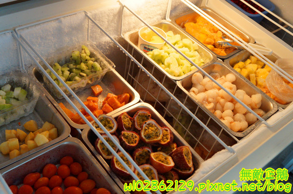 夢森林鮮果冰淇淋:【台南-東區】水果纖維x冰淇淋...打造屬於自己的冰淇淋...《夢森林鮮果冰淇淋》