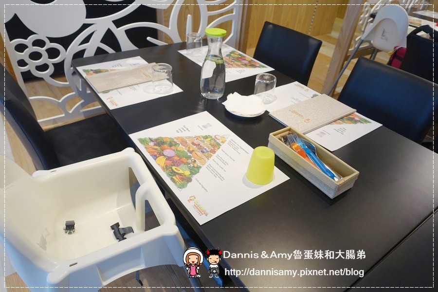 COLORFUL卡樂親子蔬食餐廳 (23).jpg