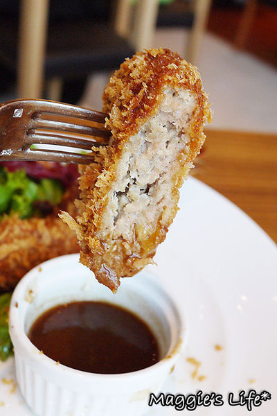 Domi Kosugi洋食(微風信義):台北美食。微風信義【Grill Domi Kosugi】日本洋食新發現◆漢堡排。牛排。蛋包飯