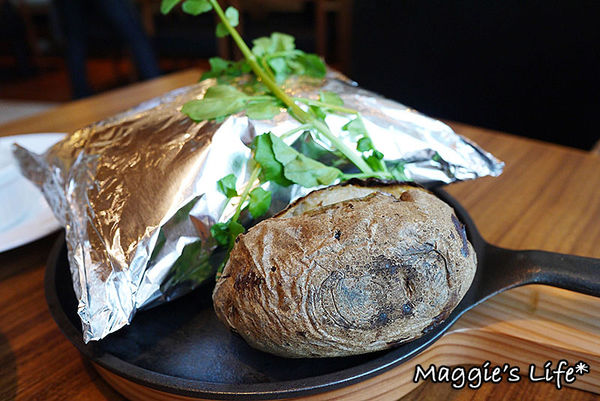 Domi Kosugi洋食(微風信義):台北美食。微風信義【Grill Domi Kosugi】日本洋食新發現◆漢堡排。牛排。蛋包飯