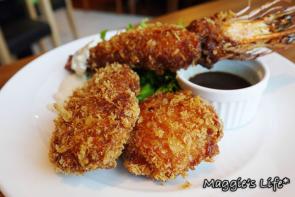 Domi Kosugi洋食(微風信義):台北美食。微風信義【Grill Domi Kosugi】日本洋食新發現◆漢堡排。牛排。蛋包飯