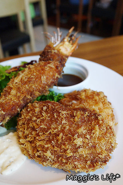 Domi Kosugi洋食(微風信義):台北美食。微風信義【Grill Domi Kosugi】日本洋食新發現◆漢堡排。牛排。蛋包飯