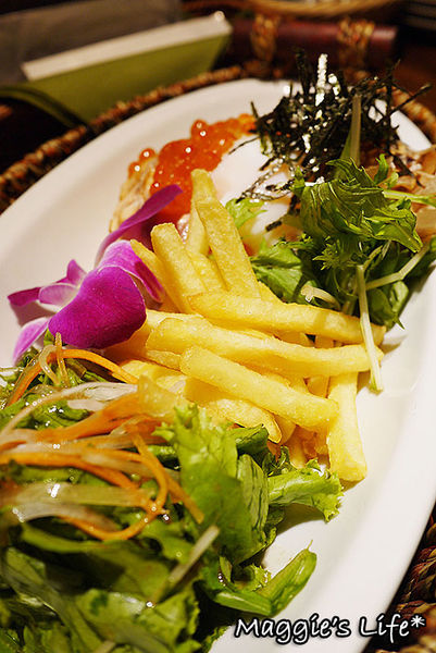 MOKUOLA：台北美食。微風信義【MOKUOLA】來自日本的美味鬆餅◆夏威夷漢堡排飯。人氣鬆餅。下午茶