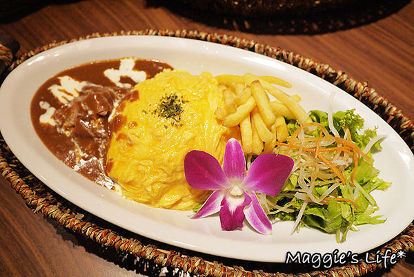 MOKUOLA：台北美食。微風信義【MOKUOLA】來自日本的美味鬆餅◆夏威夷漢堡排飯。人氣鬆餅。下午茶