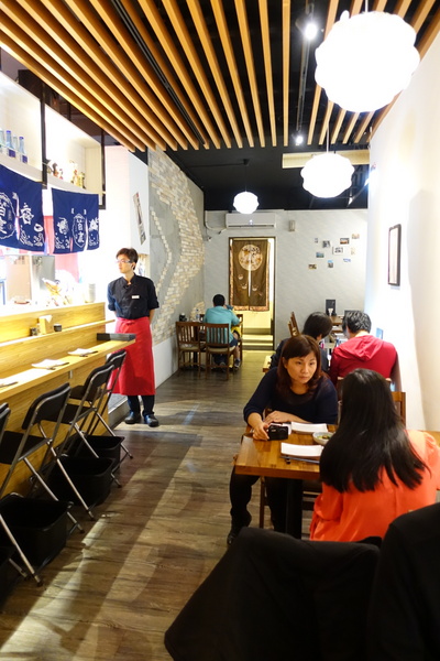 極 串揚酒場：(胖樺食記)新北板橋極 串揚酒場。遠渡重洋來的道地經典改良炸串。