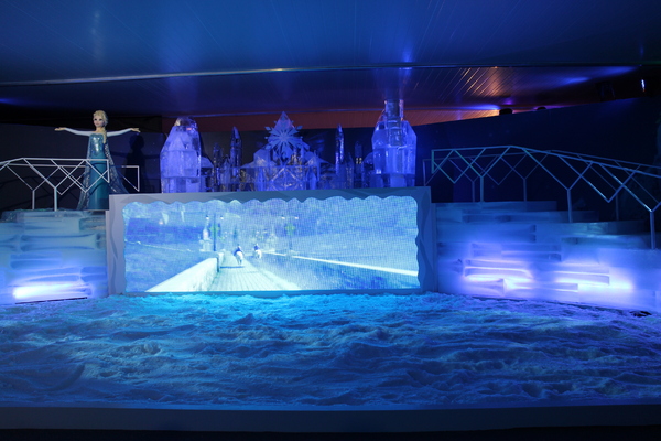 冰雪奇緣冰紛特展：迪士尼『冰雪奇緣冰紛特展』中正紀念堂民主大道