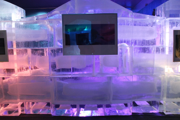 冰雪奇緣冰紛特展：迪士尼『冰雪奇緣冰紛特展』中正紀念堂民主大道