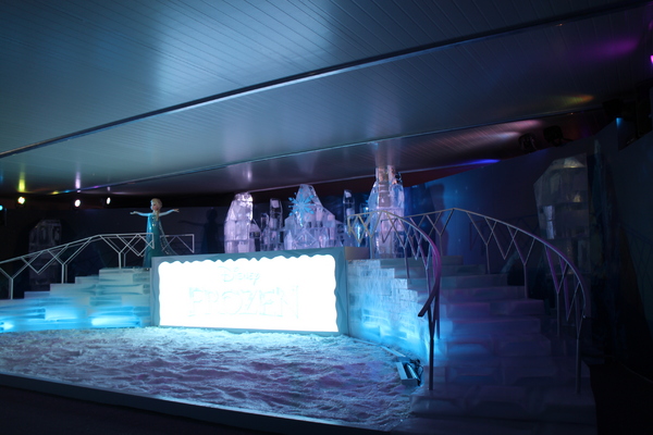 冰雪奇緣冰紛特展：迪士尼『冰雪奇緣冰紛特展』中正紀念堂民主大道