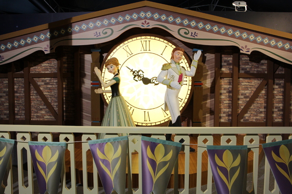 冰雪奇緣冰紛特展：迪士尼『冰雪奇緣冰紛特展』中正紀念堂民主大道