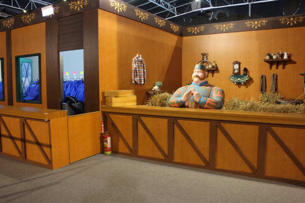 冰雪奇緣冰紛特展：迪士尼『冰雪奇緣冰紛特展』中正紀念堂民主大道