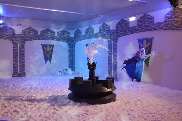 冰雪奇緣冰紛特展：迪士尼『冰雪奇緣冰紛特展』中正紀念堂民主大道