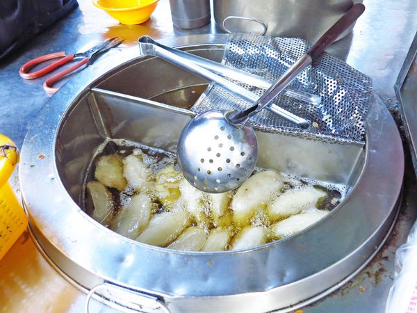 【三重美食】仁愛街20元肉圓-絕無僅有的銅板美食