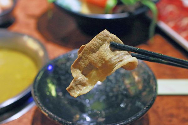 【新店餐廳】六六六小火鍋-堅持熬煮的獨特自製香菇湯頭