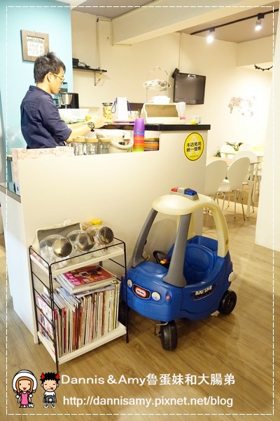 Peek-A-Boo Café藍帶甜點親子咖啡廳 (1).jpg