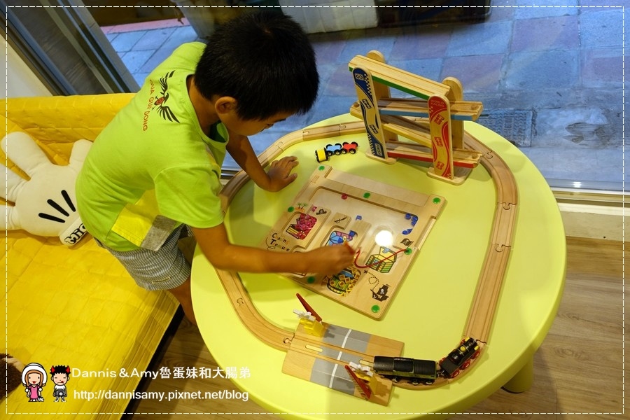 Peek-A-Boo Café藍帶甜點親子咖啡廳 (17).jpg