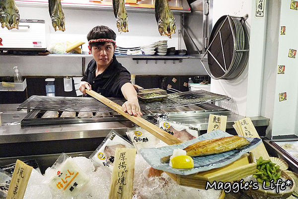 狸爐端燒 日式料理:台北美食。捷運中山站【狸爐端燒日式料理】船槳送菜的美食體驗◆日本料理。日式料理。居酒屋