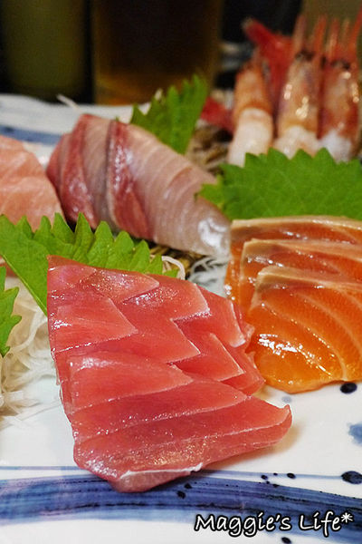 狸爐端燒 日式料理:台北美食。捷運中山站【狸爐端燒日式料理】船槳送菜的美食體驗◆日本料理。日式料理。居酒屋