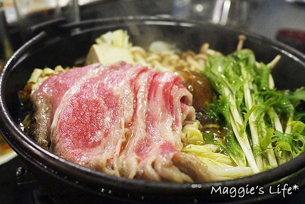 狸爐端燒 日式料理:台北美食。捷運中山站【狸爐端燒日式料理】船槳送菜的美食體驗◆日本料理。日式料理。居酒屋