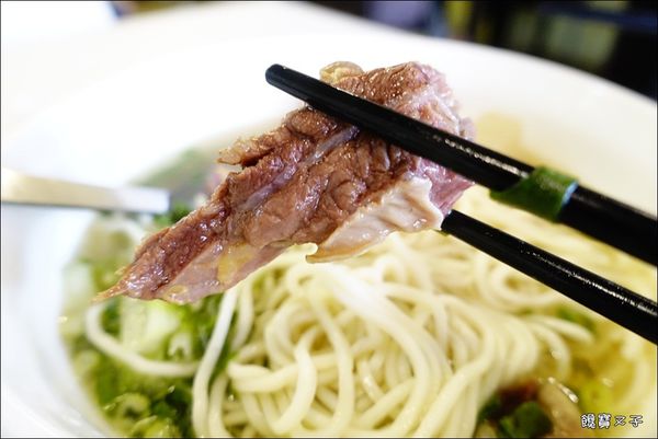 榕樹下王董牛肉麵(健行路) (13).JPG