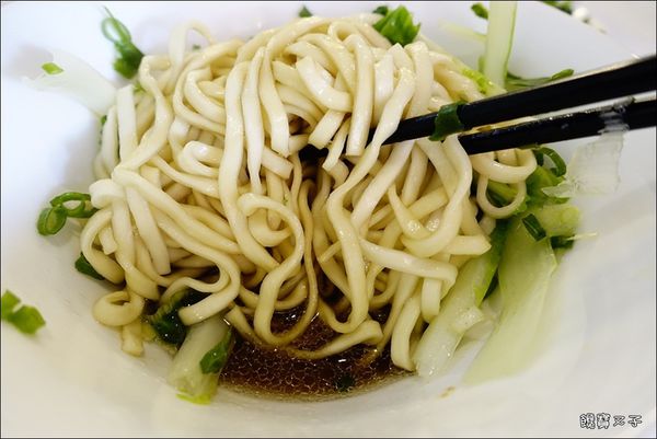 榕樹下王董牛肉麵(健行路) (9).JPG