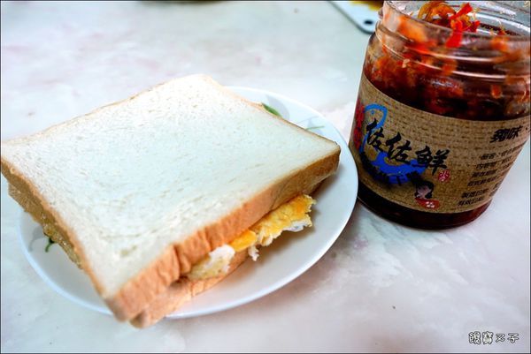 佐佐鮮辣媽蝦味魚干醬 (23).JPG