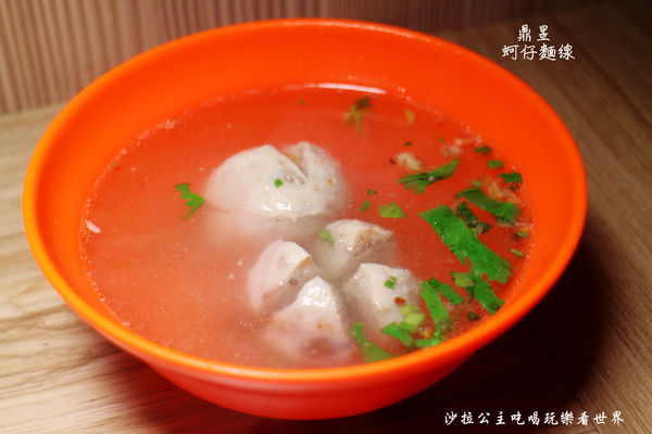 鼎昱蚵仔麵線：新莊人氣小吃老店『鼎昱蚵仔麵線』肉丸/四神湯/捷運丹鳳站