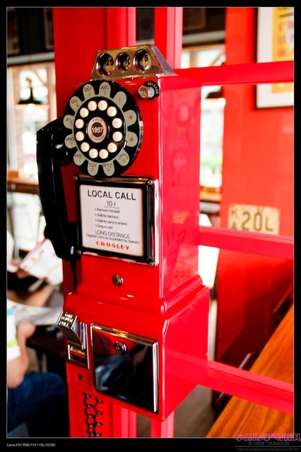 Gary Bee 69 桃園二代店:【美食♥桃園】☼ Gary Bee 69 桃園二代店 ☼巨無霸漢堡比臉大,火烤漢堡肉超juice ♥♥