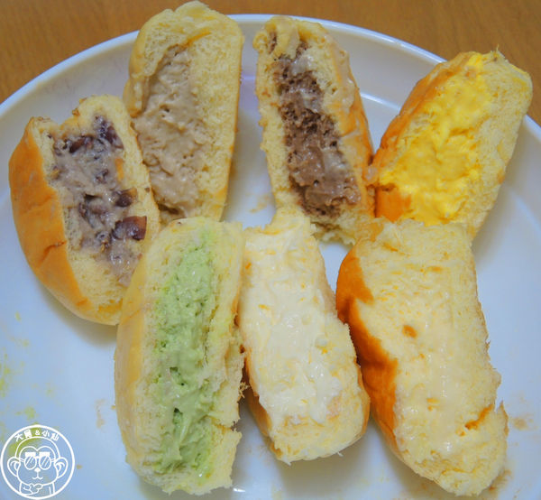 八天堂:期間限定【104.11/13-105.1/12八天堂 京站臨時櫃】日本直送奶油麵包