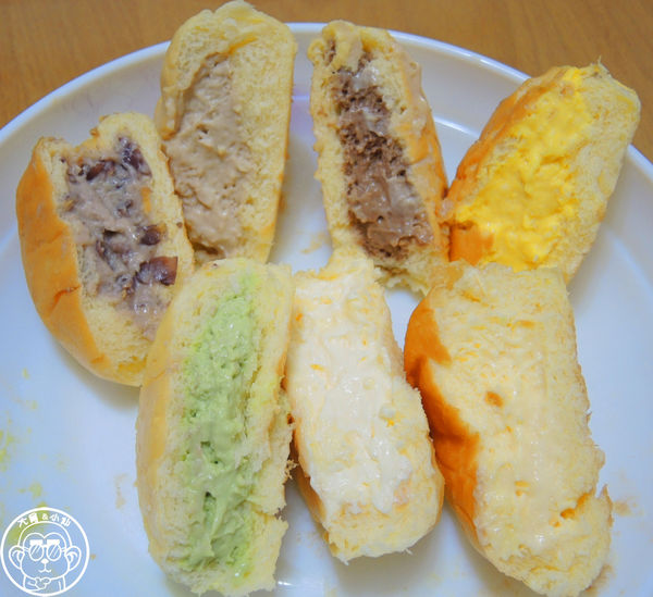 八天堂:期間限定【104.11/13-105.1/12八天堂 京站臨時櫃】日本直送奶油麵包