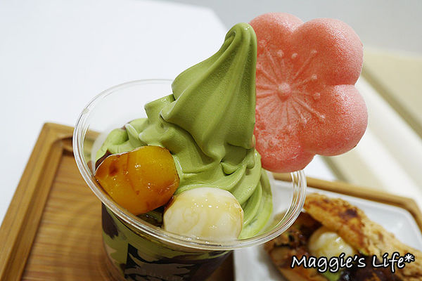 TSUJIRI辻利茶舖(微風信義店)：台北下午茶。微風信義【TSUJIRI辻利茶舖信義微風店】◆日本抹茶霜淇淋。抹茶聖代。日本甜品。抹茶甜品