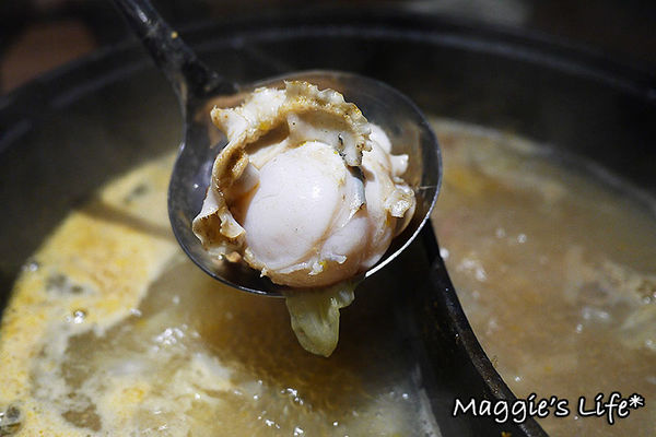 小當家海鮮鍋物(民生店):台北美食。捷運中山國中【小當家海鮮鍋物—民生店】高CP值民生社區火鍋◆活海鮮。波士頓龍蝦。海草蝦。鴛鴦鍋。飲料冰淇淋無限供應