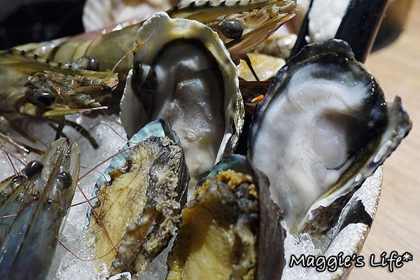 小當家海鮮鍋物(民生店):台北美食。捷運中山國中【小當家海鮮鍋物—民生店】高CP值民生社區火鍋◆活海鮮。波士頓龍蝦。海草蝦。鴛鴦鍋。飲料冰淇淋無限供應