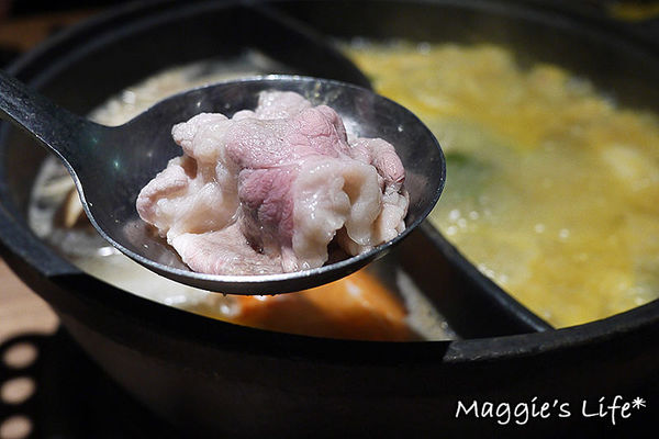 小當家海鮮鍋物(民生店):台北美食。捷運中山國中【小當家海鮮鍋物—民生店】高CP值民生社區火鍋◆活海鮮。波士頓龍蝦。海草蝦。鴛鴦鍋。飲料冰淇淋無限供應