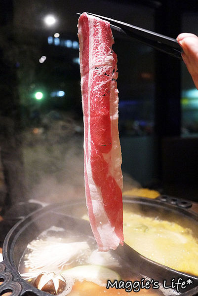 小當家海鮮鍋物(民生店):台北美食。捷運中山國中【小當家海鮮鍋物—民生店】高CP值民生社區火鍋◆活海鮮。波士頓龍蝦。海草蝦。鴛鴦鍋。飲料冰淇淋無限供應