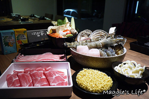 小當家海鮮鍋物(民生店):台北美食。捷運中山國中【小當家海鮮鍋物—民生店】高CP值民生社區火鍋◆活海鮮。波士頓龍蝦。海草蝦。鴛鴦鍋。飲料冰淇淋無限供應