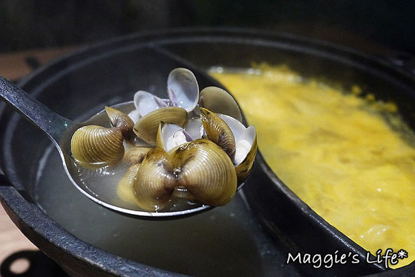 小當家海鮮鍋物(民生店):台北美食。捷運中山國中【小當家海鮮鍋物—民生店】高CP值民生社區火鍋◆活海鮮。波士頓龍蝦。海草蝦。鴛鴦鍋。飲料冰淇淋無限供應