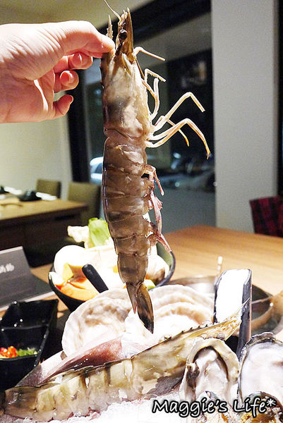 小當家海鮮鍋物(民生店):台北美食。捷運中山國中【小當家海鮮鍋物—民生店】高CP值民生社區火鍋◆活海鮮。波士頓龍蝦。海草蝦。鴛鴦鍋。飲料冰淇淋無限供應