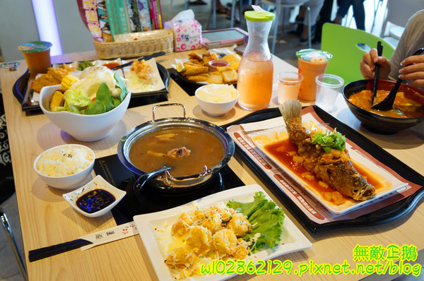 樂透環球美食:【台南-永康區】火鍋x快炒x冰品x下午茶...帶來歡樂的餐廳..免服務費/免低消/wifi《樂透環球美食》