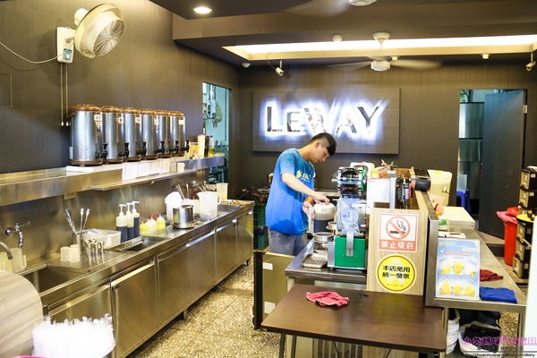 LeWAY 樂の本味(新莊幸福店):【新莊飲料推薦】☼LeWAY 樂の本味(新莊幸福店)☼大甲芋泥熬煮兩次綿密細緻/鮮奶界的LV-初鹿牧場鮮奶/臺灣魚池紅茶/平價高品質的飲料♥♥