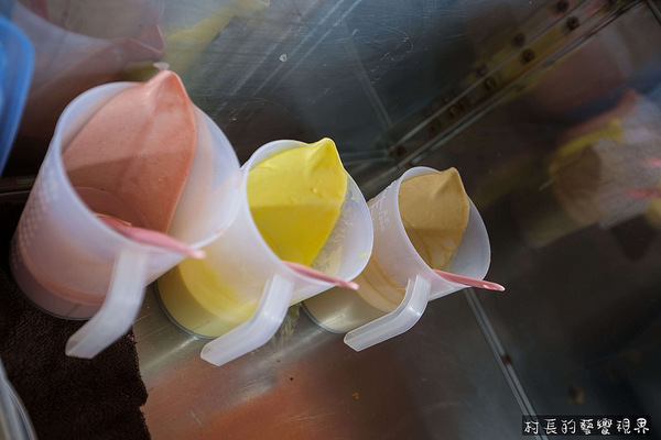 豆廚子 紅豆餅專賣：【食記】｛屏東。萬丹鄉｝豆廚子的台版馬卡龍紅豆餅~超級繽紛