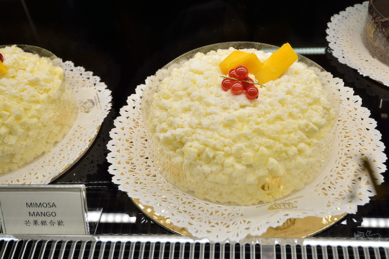 COVA 台灣:義大利米蘭百年甜點蛋糕巧克力 台北微風信義店 捷運市政府站