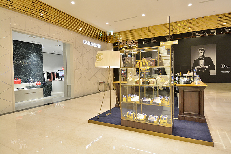 COVA 台灣:義大利米蘭百年甜點蛋糕巧克力 台北微風信義店 捷運市政府站