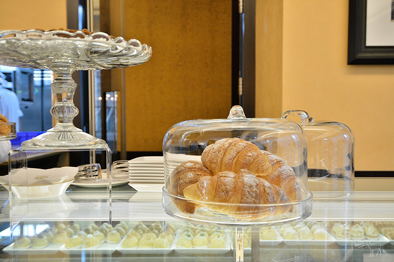 COVA 台灣:義大利米蘭百年甜點蛋糕巧克力 台北微風信義店 捷運市政府站